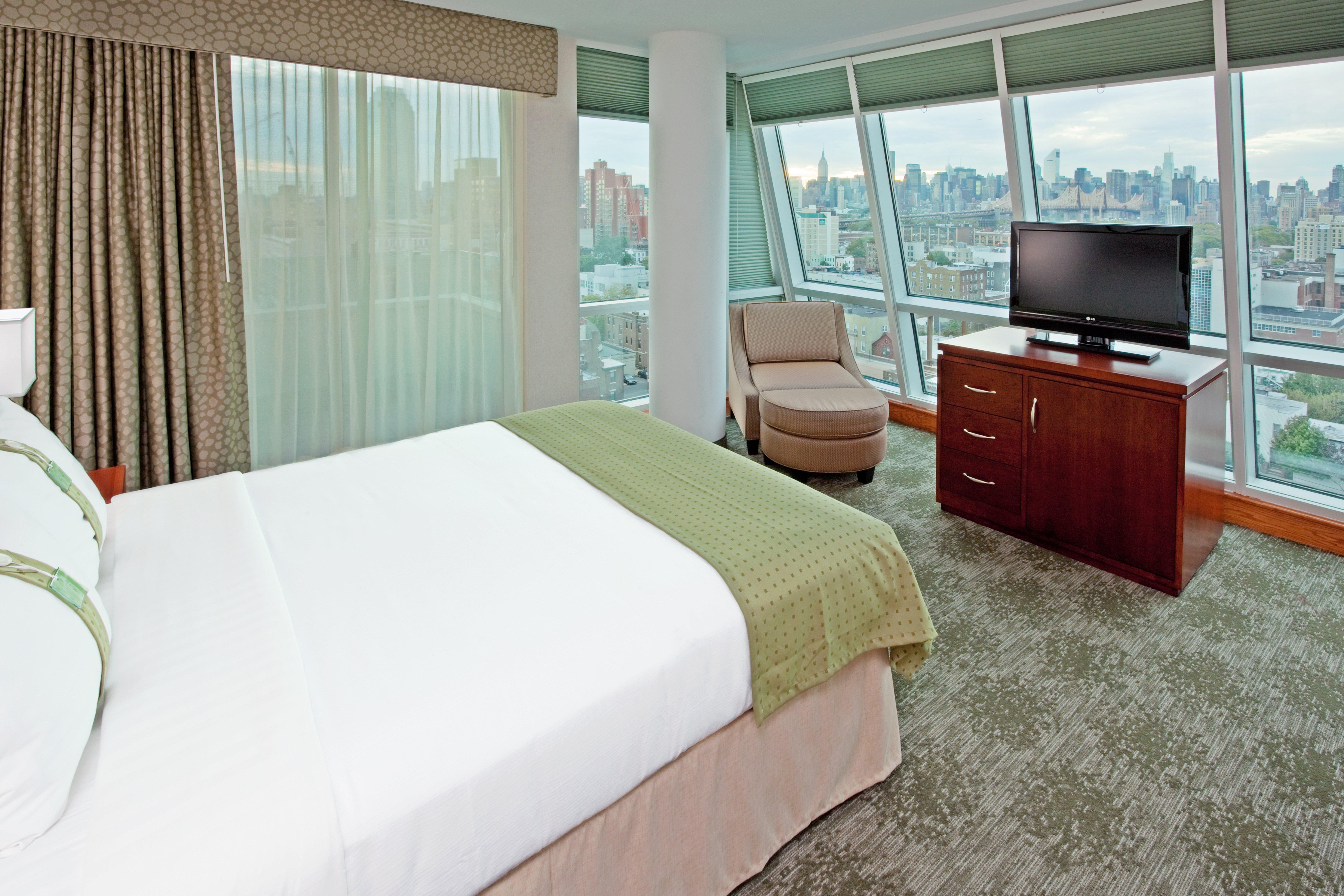 Holiday Inn Long Island City - Manhattan View, An Ihg Hotel New York Exterior photo